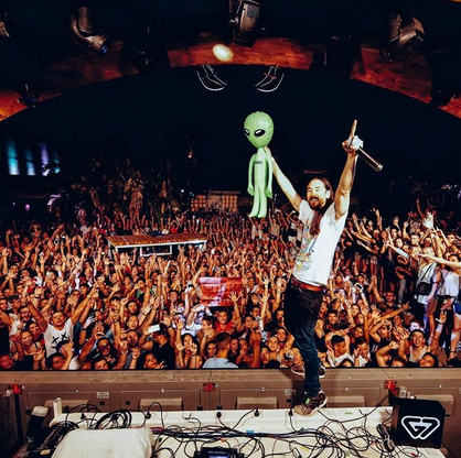 steve aoki